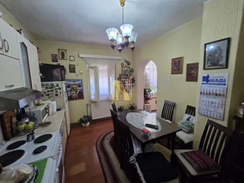 Sale, house, 203m², Salajka, Novi Sad Sve Podlokacije - image 6