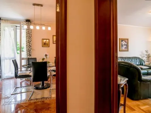 Izdavanje, jednosoban stan, 60m², Savina, Herceg Novi - image 9