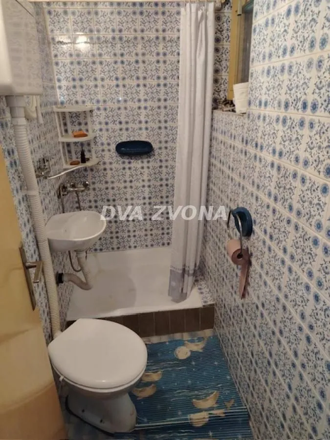 Prodaja, kuća, 172m², Beška, Inđija