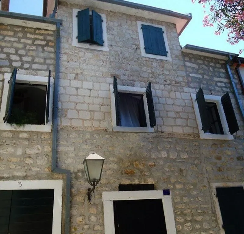 Prodaja, kuća, 160m², Centar, Herceg Novi