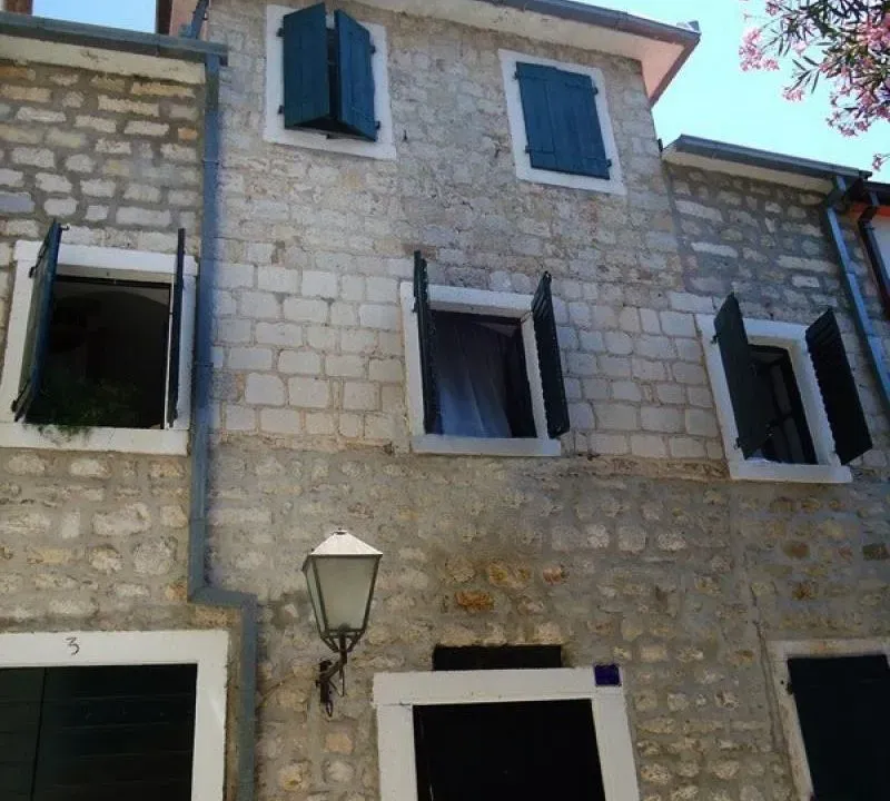 Prodaja, kuća, 160m², Centar, Herceg Novi