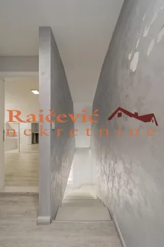 Sale, apartment, 118m², Zvezdara Sve Podlokacije, Beograd - image 11
