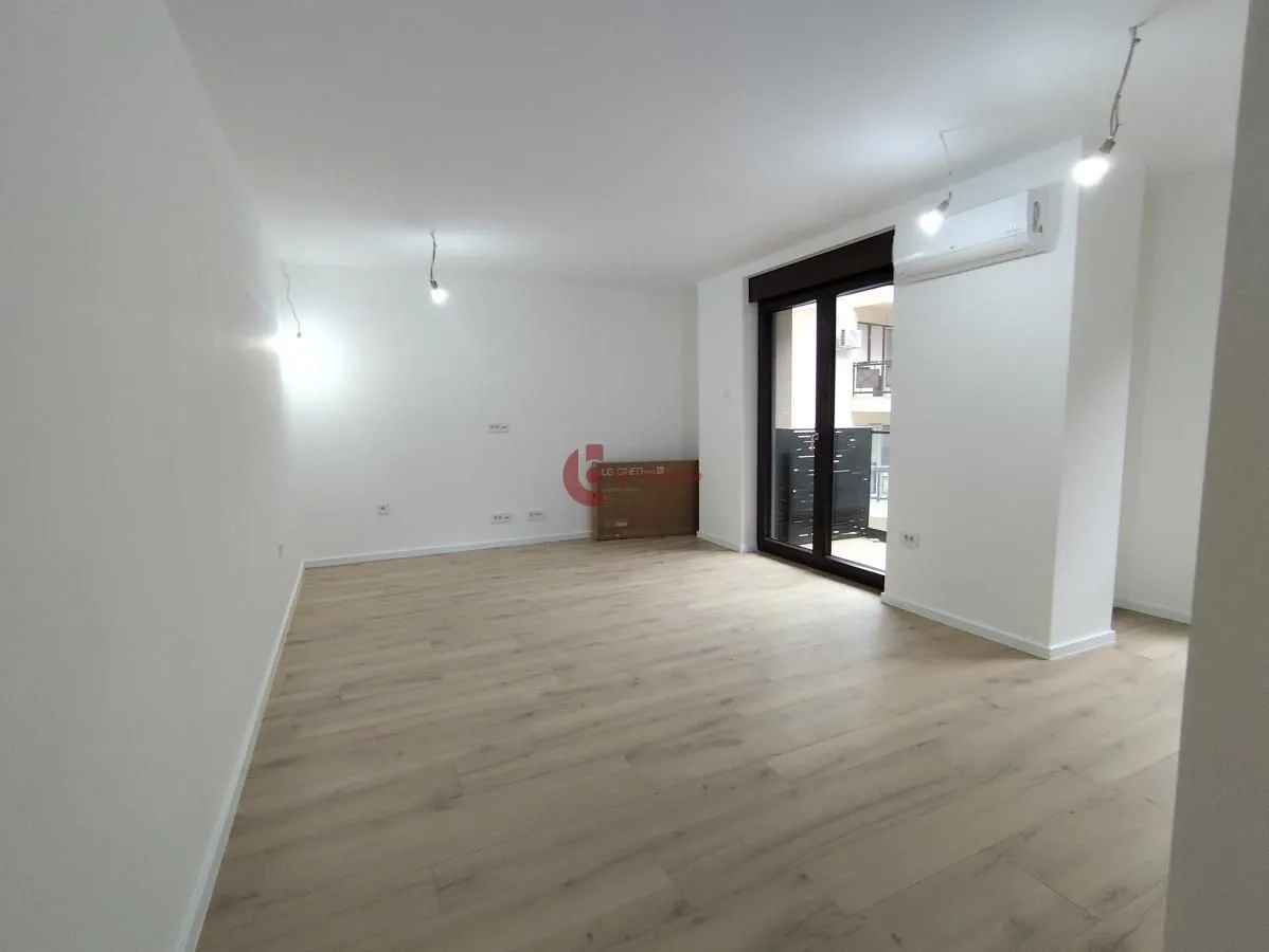 Prodaja, dvosoban stan, 52m², Centar, Subotica