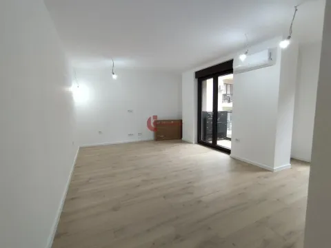 Prodaja, dvosoban stan, 52m², Centar, Subotica - image 4