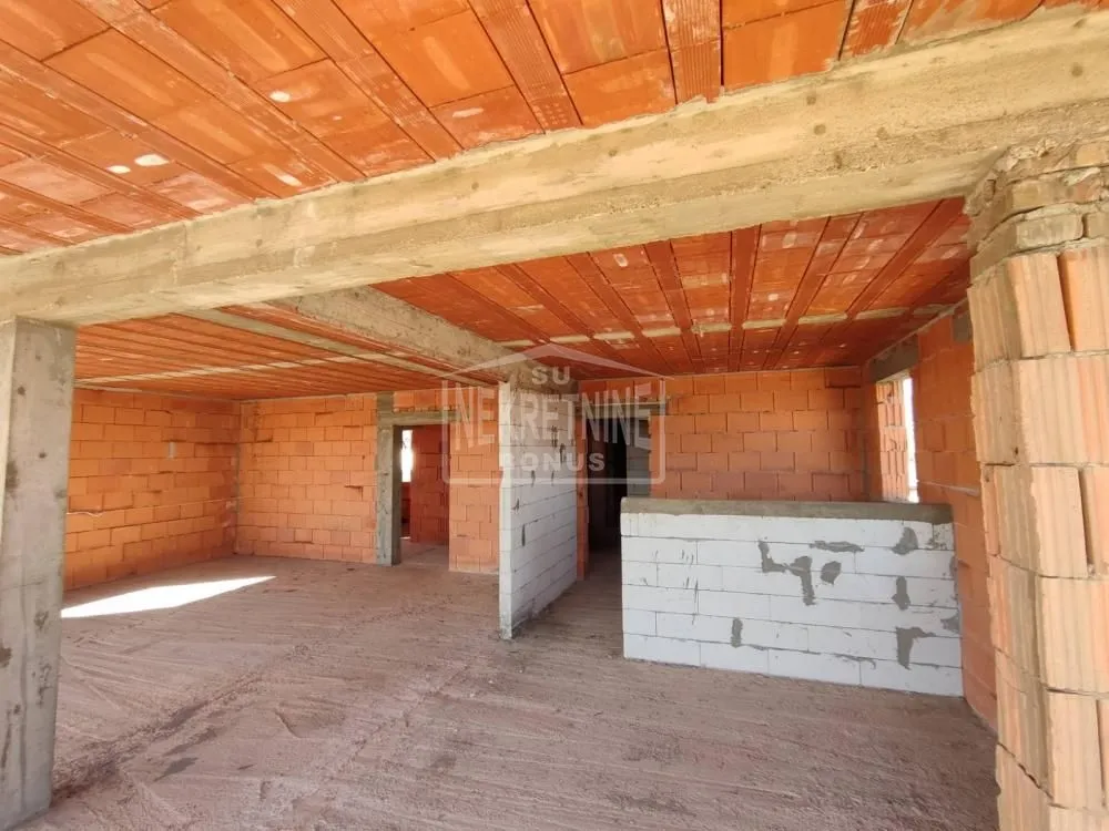 Prodaja, kuća, 505m², Novo Selo, Subotica