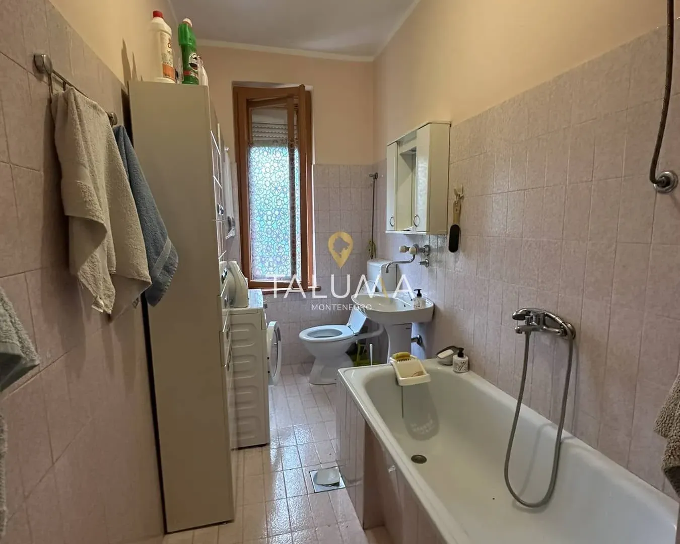 Prodaja, trosoban stan, 132m², Centar, Podgorica