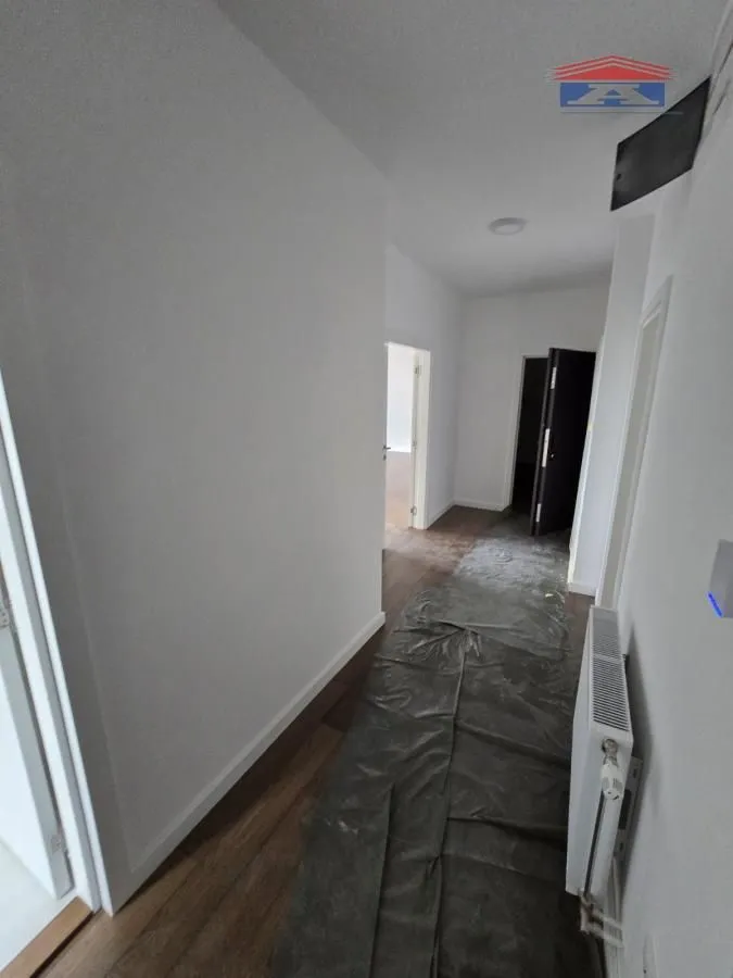 Prodaja, četvorosoban stan, 117m², Novo naselje, Novi Sad
