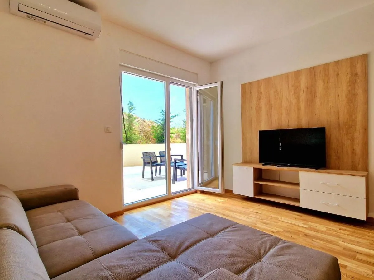 Sale, one bedroom apartment, 40m², Bečići, Budva