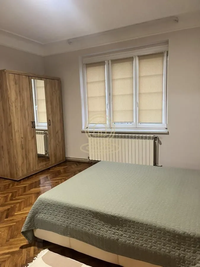 Rent, four bedroom apartment, 120m², Stari Grad, Beograd