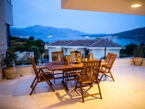 Prodaja, kuća, 360m², Đenovići, Herceg Novi - image 23