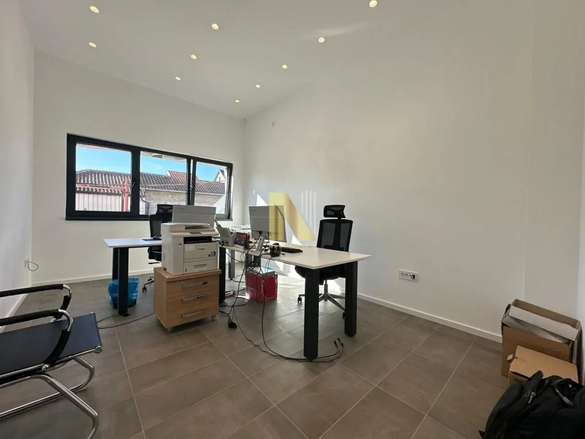 Rent, office space, 100m², Sajlovo, Novi Sad Sve Podlokacije
