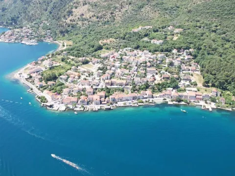 Sale, three bedroom apartment, 115m², Prčanj, Kotor - image 9