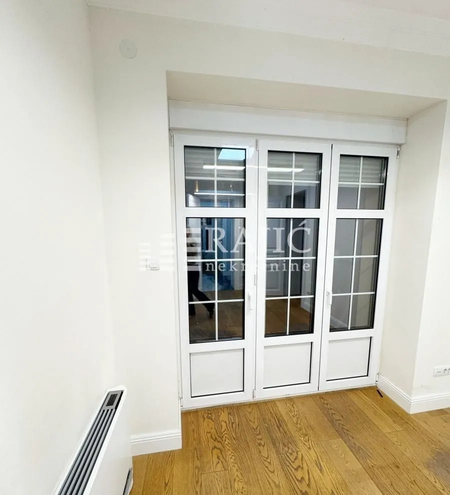 Rent, office space, 145m², Stari Grad, Beograd