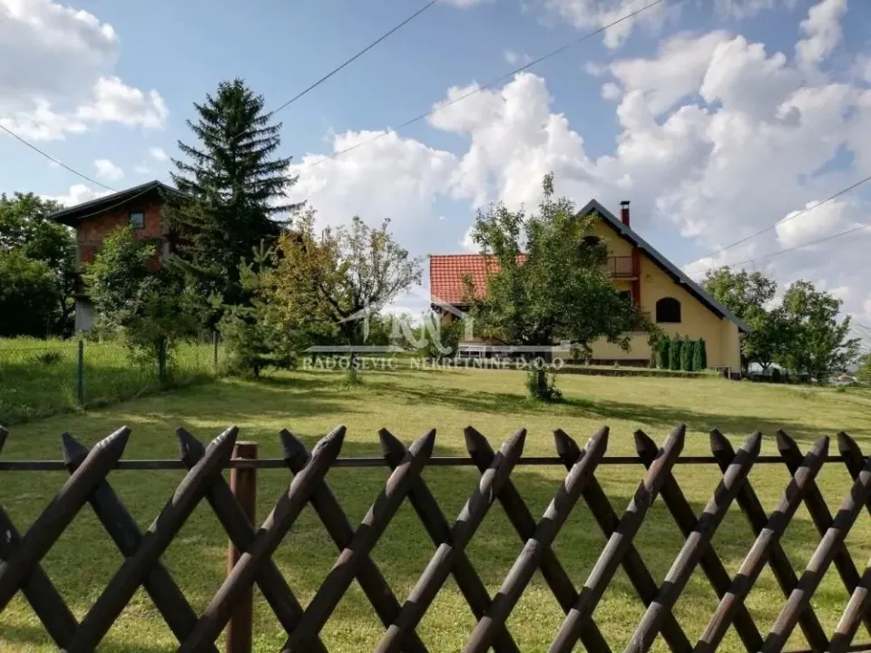 Sale, house, 91m², Voždovac Sve Podlokacije, Beograd