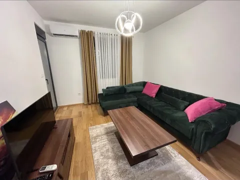 Izdavanje, stan, 48m², City Kvart, Podgorica