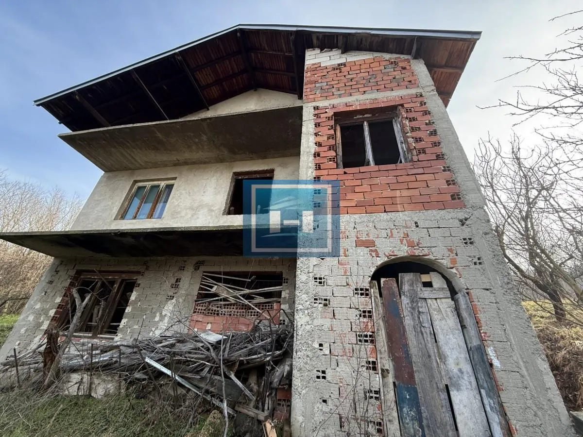 Prodaja, kuća, 230m², Đurđevo brdo, Jagodina
