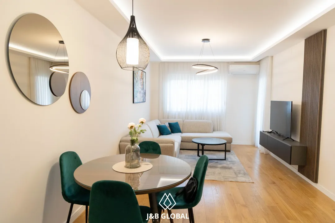Izdavanje, jednosoban stan, 49m², Central Point, Podgorica