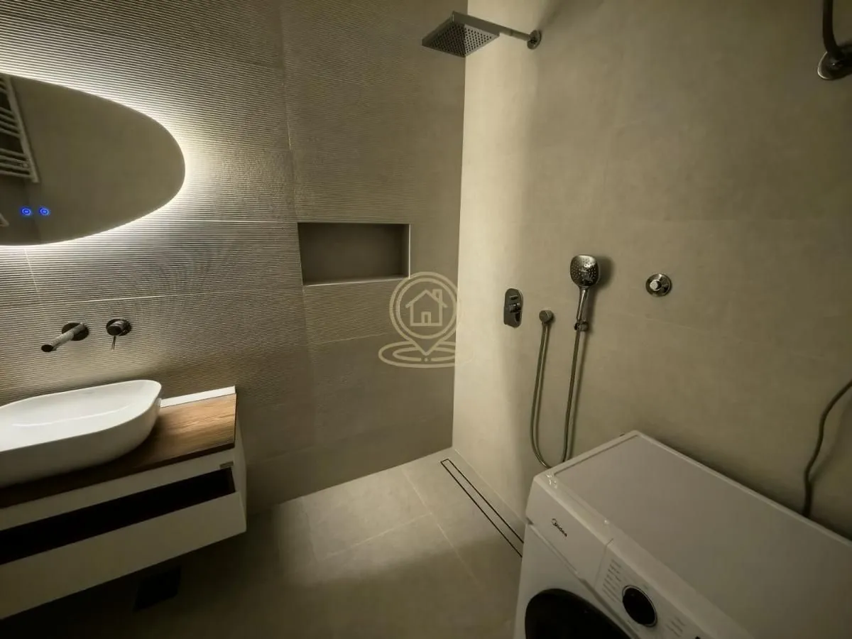 Rent, two bedroom apartment, 60m², Kalenić Pijaca, Vračar Sve Podlokacije