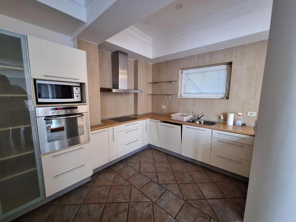 Prodaja, stan, 213m², Novi Sad Sve Podlokacije, Novi Sad