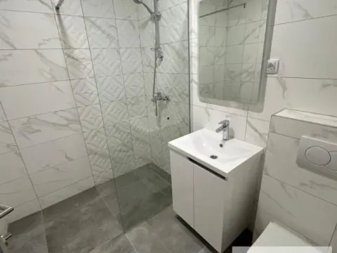 Prodaja, trosoban stan, 67m², Centar, Stara Pazova - image 12