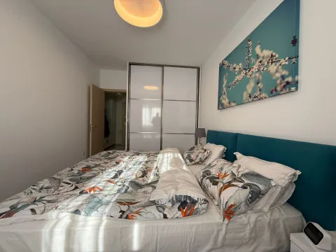 Sale, three bedroom apartment, 72m², City Kvart, Podgorica - image 11