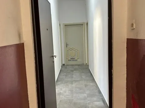 Rent, two bedroom apartment, 69m², Podgorica, Crna Gora - image 2