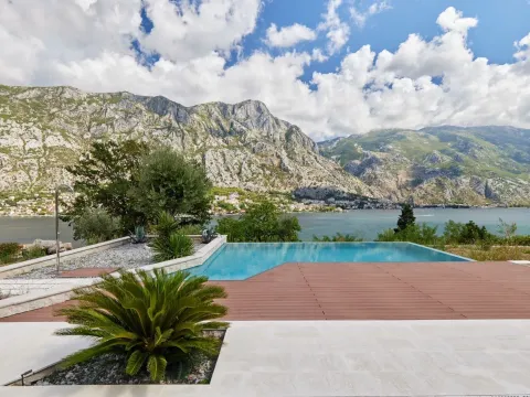 Sale, house, 373m², Prčanj, Kotor - image 14