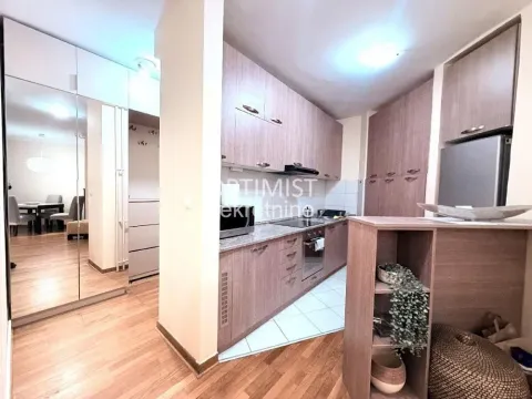 Rent, three bedroom apartment, 59m², Profesorska Kolonija, Palilula Sve Podlokacije - image 10