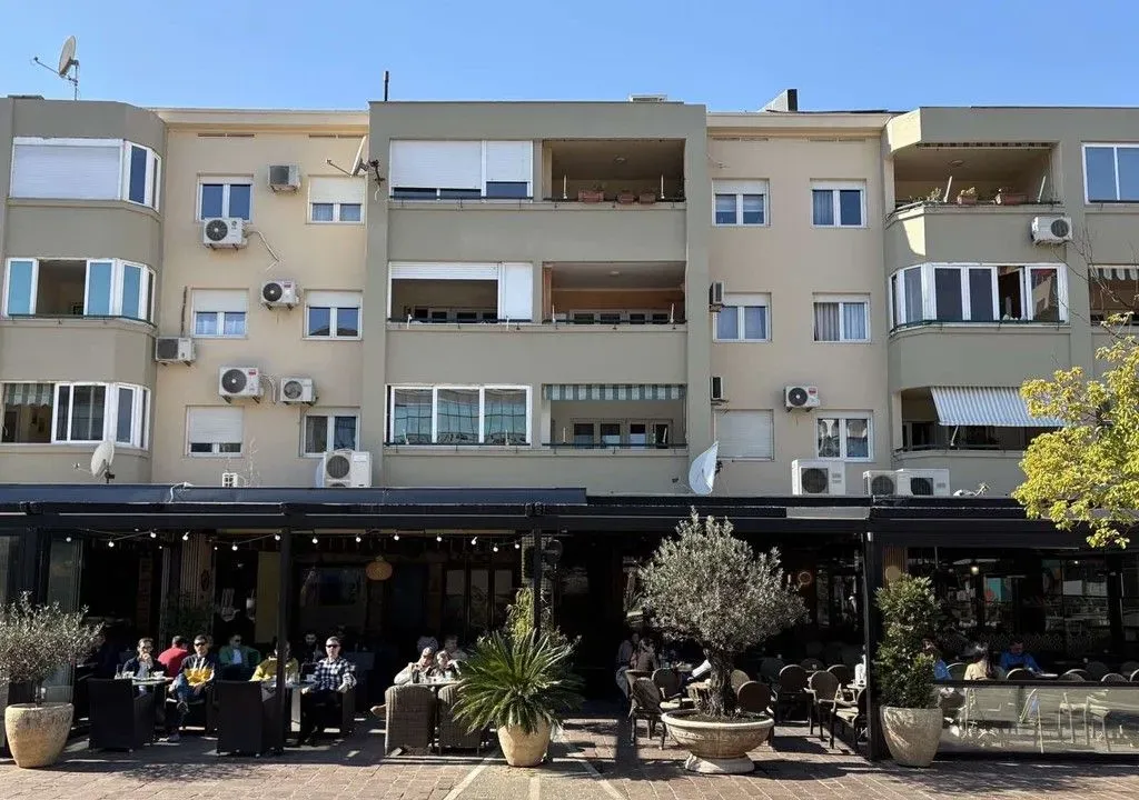 Izdavanje, poslovni prostor, 80m², Preko Morače, Podgorica