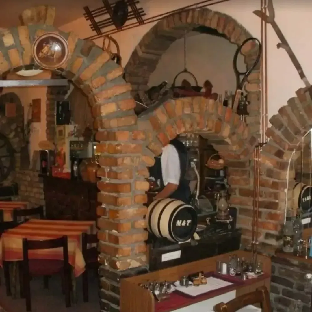 Prodaja, kuća, 291m², Adaševci, Šid