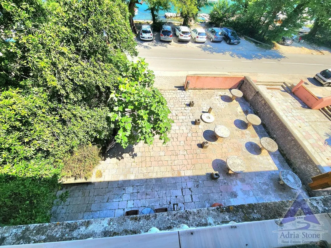 Sale, office space, 77m², Škaljari, Kotor
