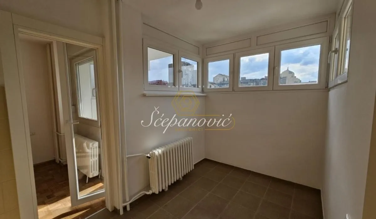 Prodaja, dvosoban stan, 59m², Bulevar Oslobodjenja, Novi Sad Sve Podlokacije