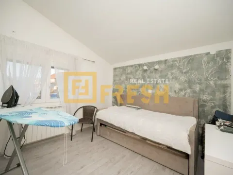 Sale, house, 250m², Zagorič, Podgorica - image 16