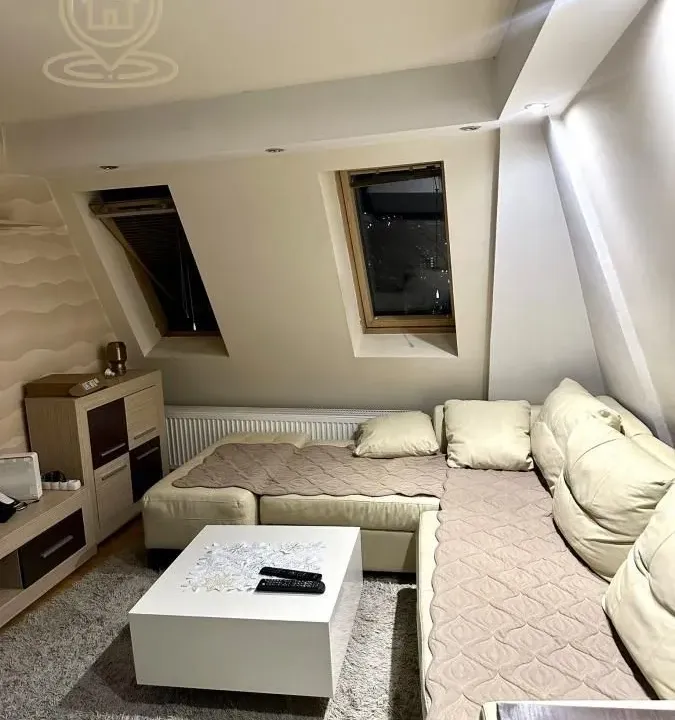 Izdavanje, dvosoban stan, 52m², Medijana, Niš