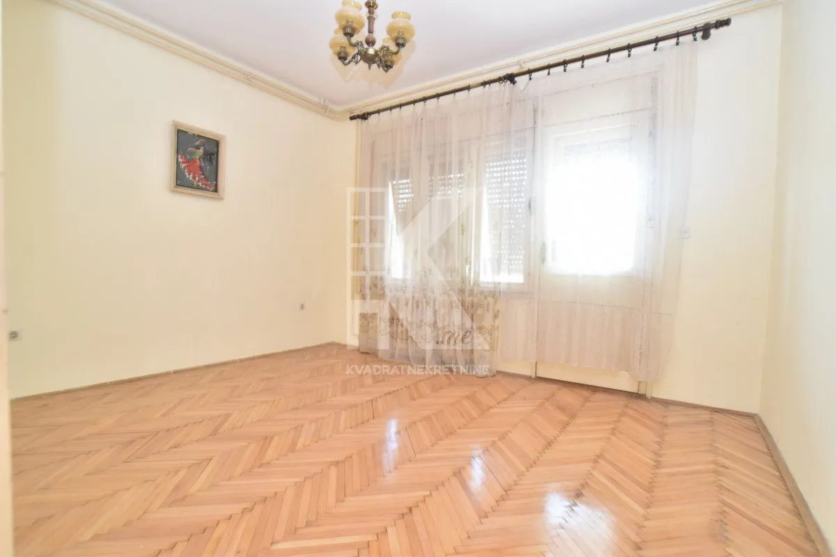 Sale, house, 240m², Dahna, Podgorica