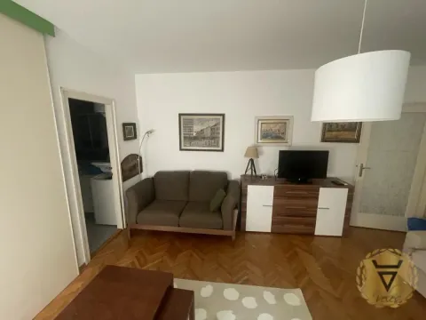 Rent, two bedroom apartment, 46m², Tašmajdan, Palilula Sve Podlokacije