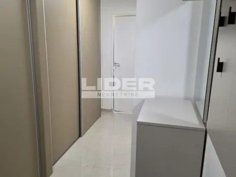 Izdavanje, dvosoban stan, 56m², Novi Beograd Blok 28, Novi Beograd Sve Podlokacije - image 4