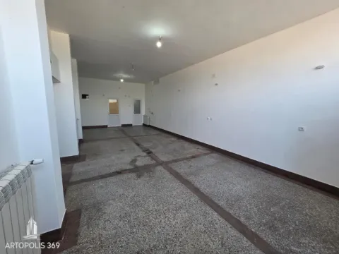 Rent, office space, 60m², Veliki Mokri Lug, Zvezdara Sve Podlokacije - image 2