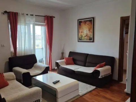 Prodaja, dvosoban stan, 65m², Stari Aerodrom, Podgorica - image 3