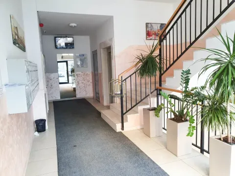 Prodaja, jednosoban stan, 43m², City Kvart, Podgorica - image 5