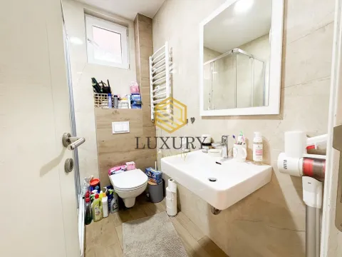 Prodaja, dvosoban stan, 63m², Dalmatinska ulica, Podgorica - image 6