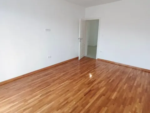 Rent, office space, 50m², Preko Morače, Podgorica - image 3
