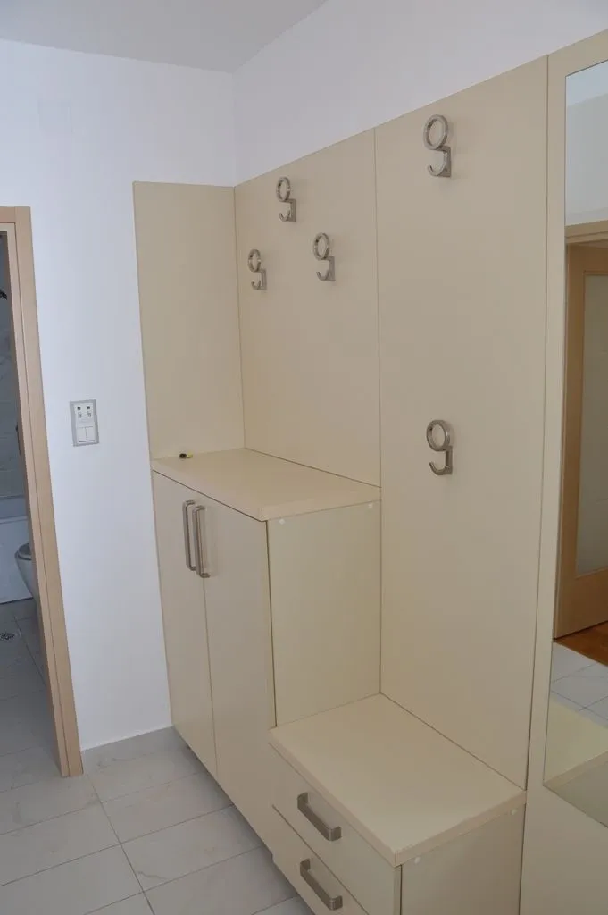 Rent, office space, 52m², Preko Morače, Podgorica
