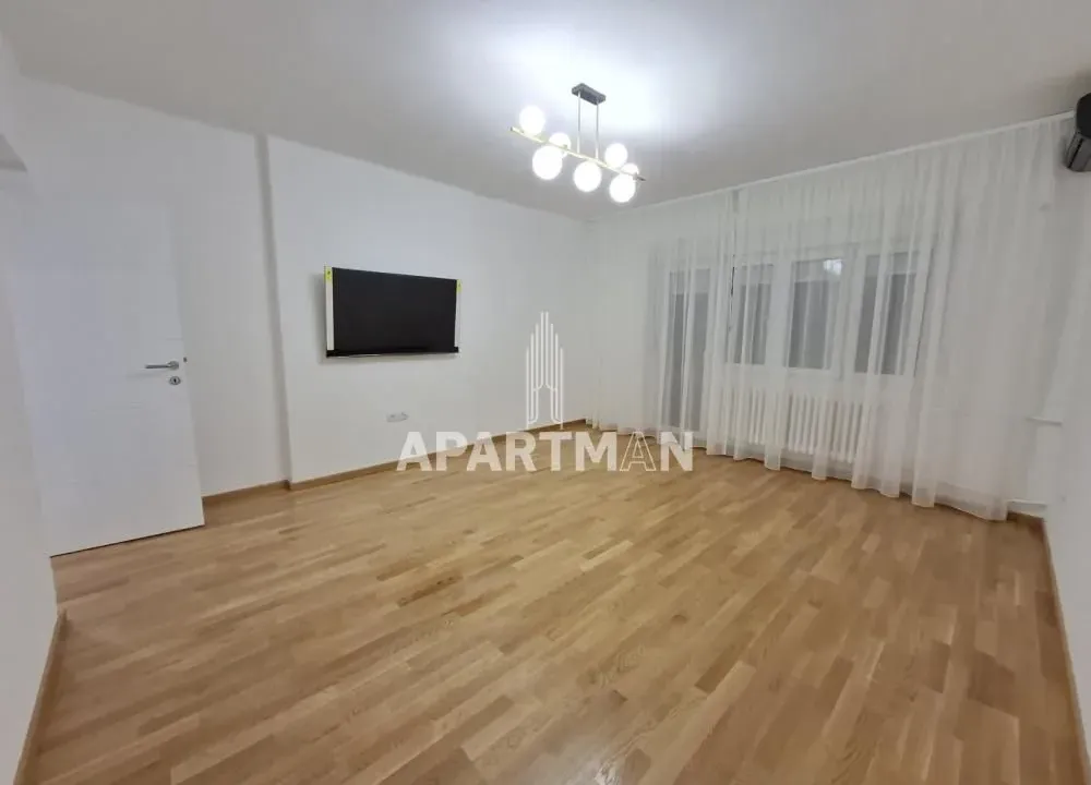 Prodaja, dvosoban stan, 58m², Novi Beograd Sve Podlokacije, Beograd