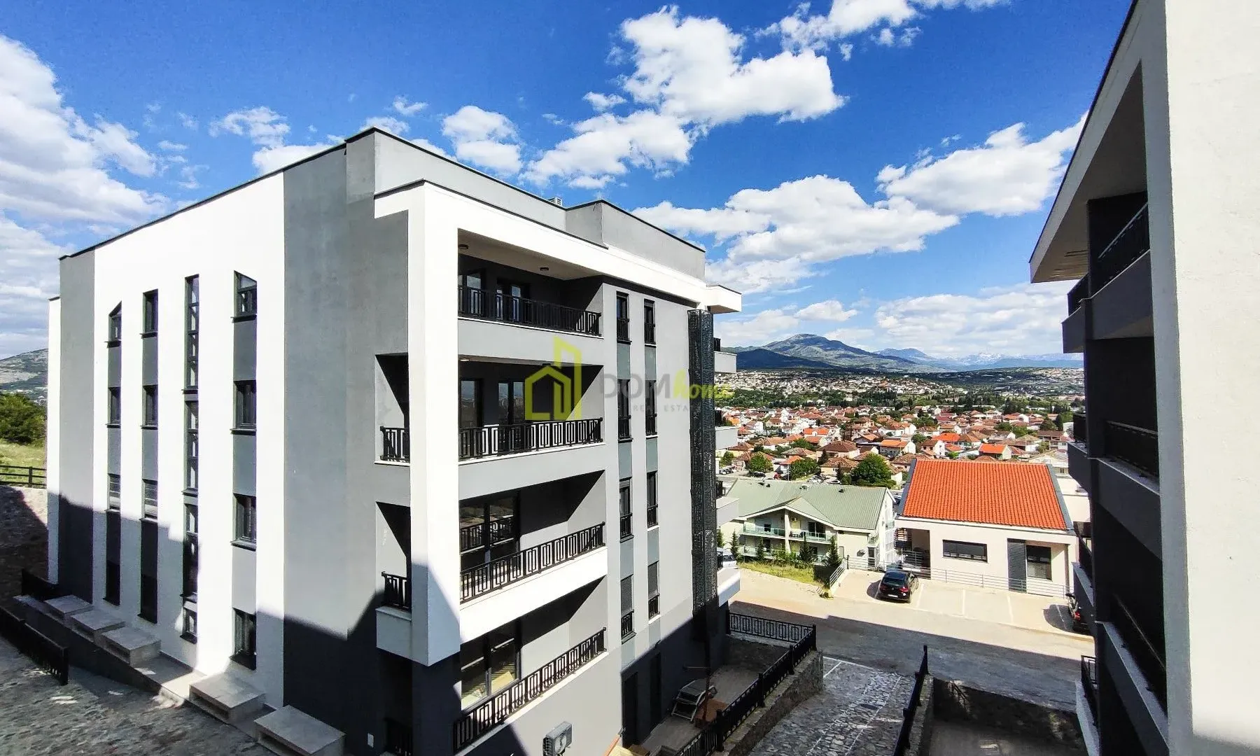 Izdavanje, dvosoban stan, 71m², Gorica C, Podgorica