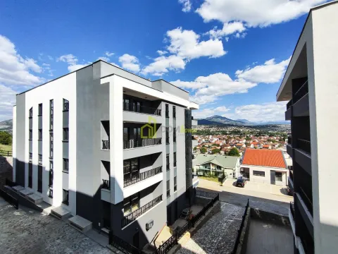 Izdavanje, dvosoban stan, 71m², Gorica C, Podgorica - image 11