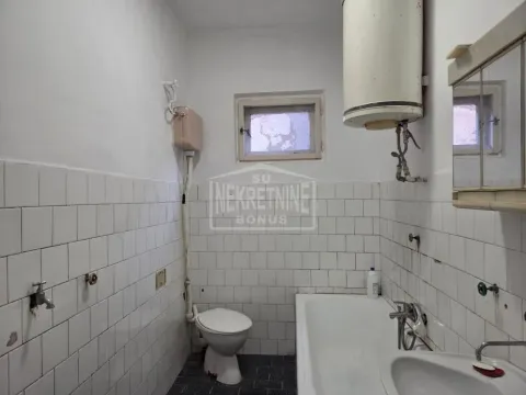 Prodaja, kuća, 250m², Bajmok, Subotica - image 17