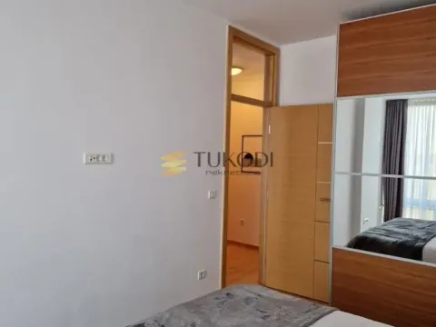 Izdavanje, trosoban stan, 85m², Stari Grad, Beograd - image 14