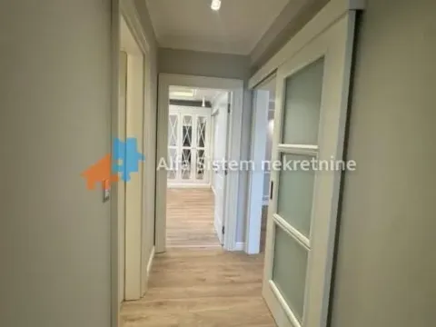 Izdavanje, stan, 215m², Savski Venac, Beograd - image 36