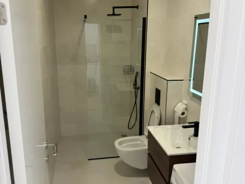 Rent, one bedroom apartment, 40m², Bečići, Budva - image 7